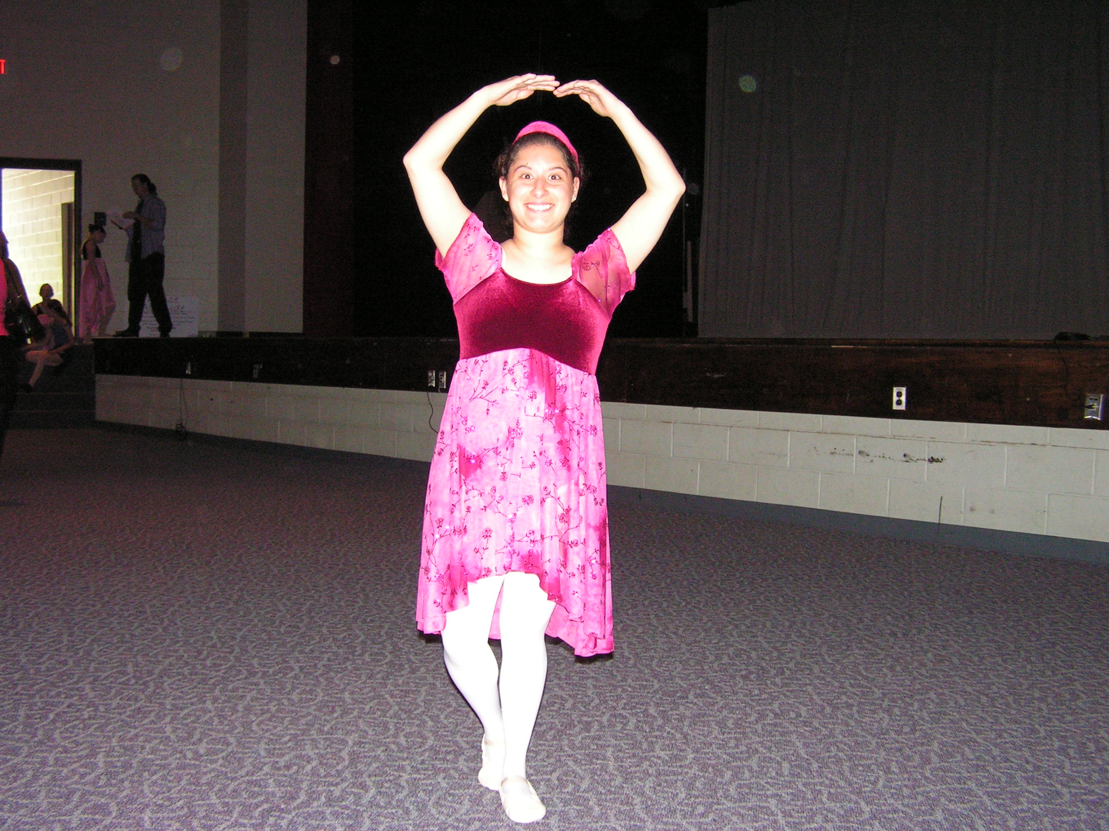 ./2006/Dance Recital/Danceurs Dress Reh 20 0010.JPG
